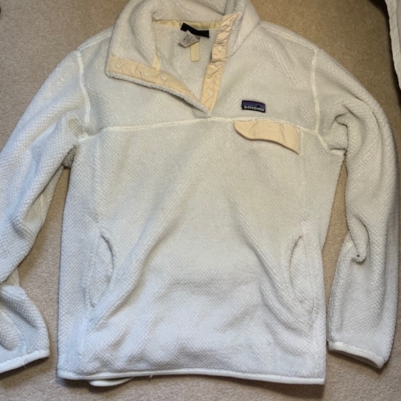 white Patagonia! super warm and soft - Picture 2 of 3